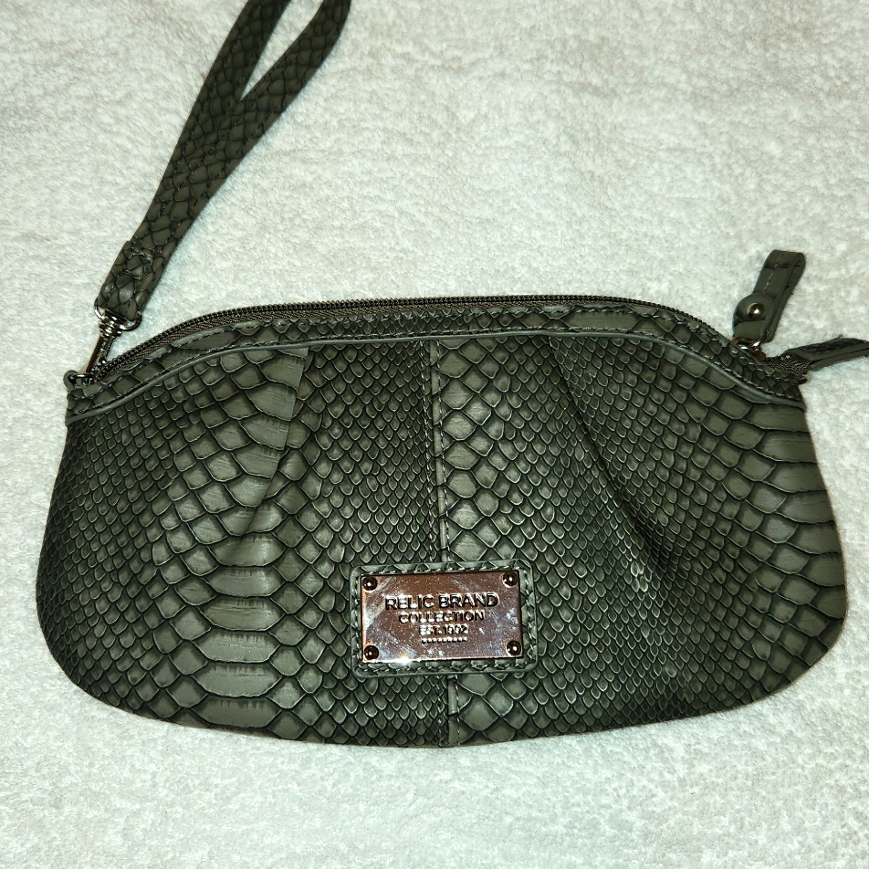 Relic Brand Collection Wristlet